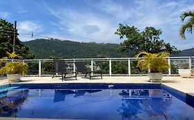 Casa com vista pro Cristo Redentor